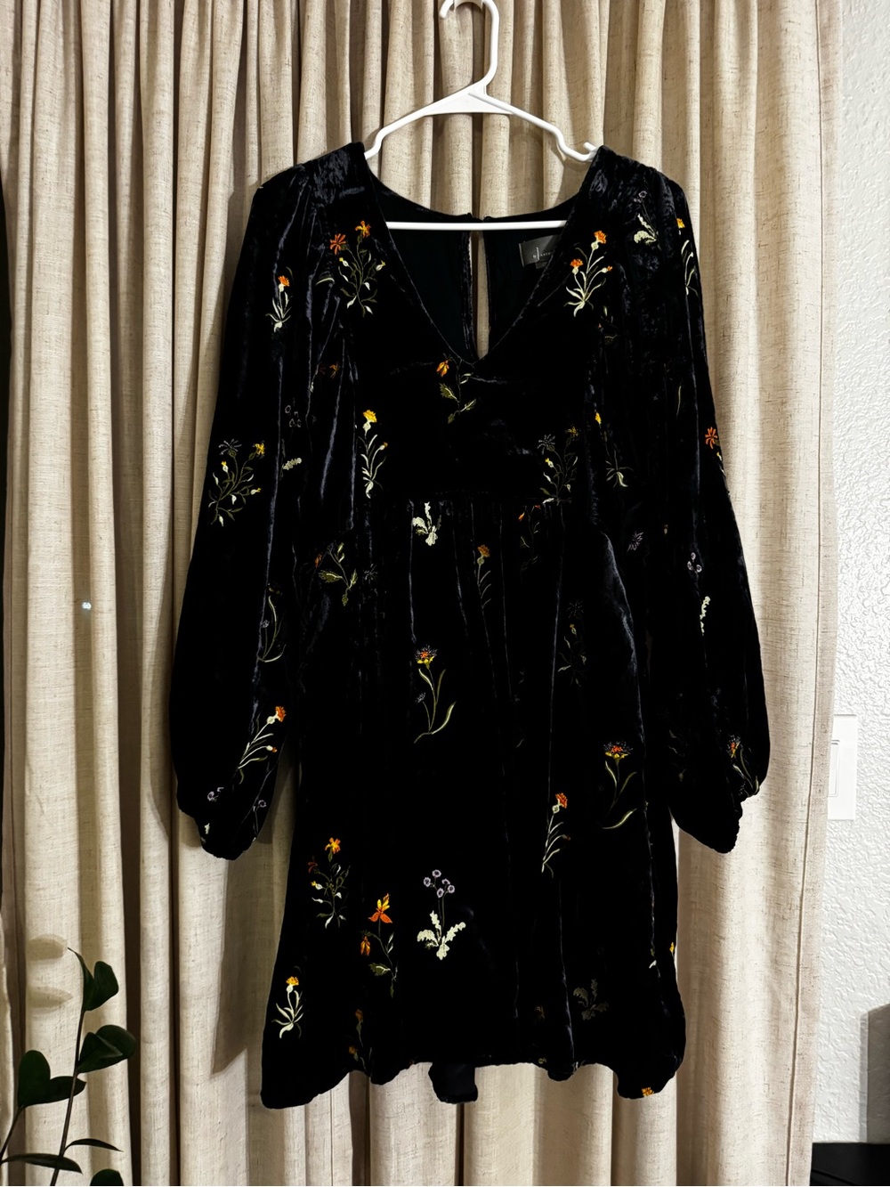 Anthropologie Velvet Floral Long-Sleeve Mini Dress